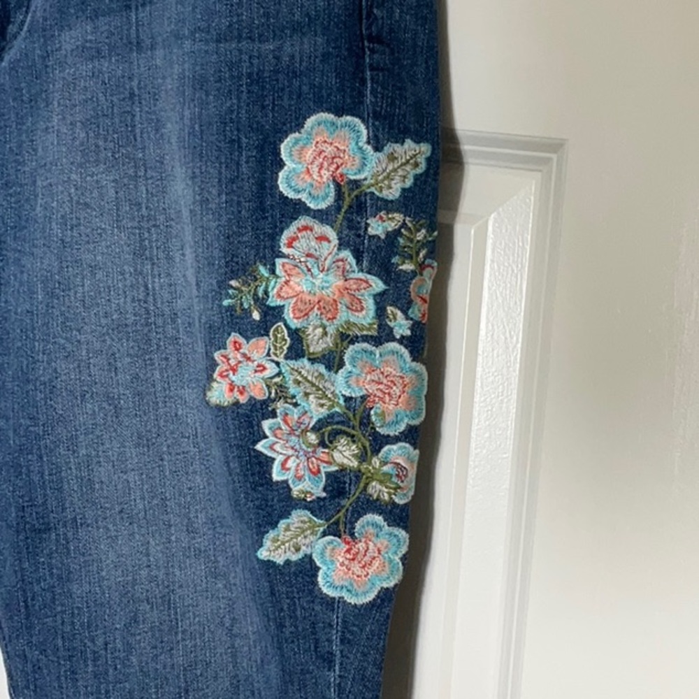 J. Jill Embroidered Denim Crop - Picture 10 of 16